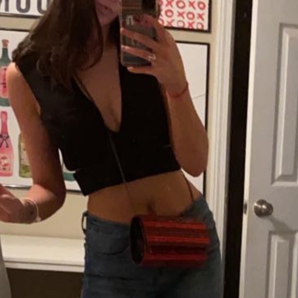 Cut Out Top - Picture 4 of 4